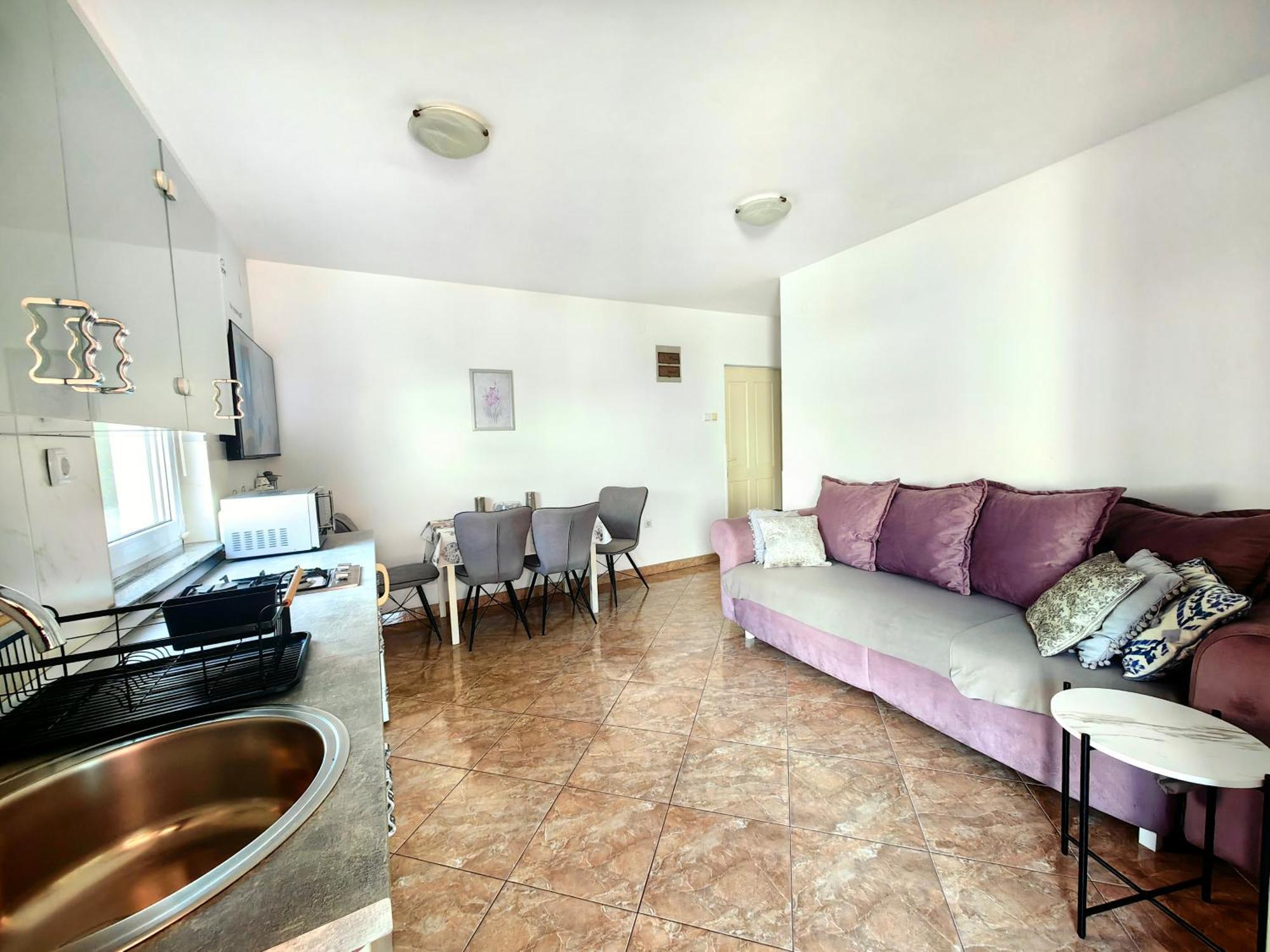 Apartments Lea With Pool مالينسكا المظهر الخارجي الصورة